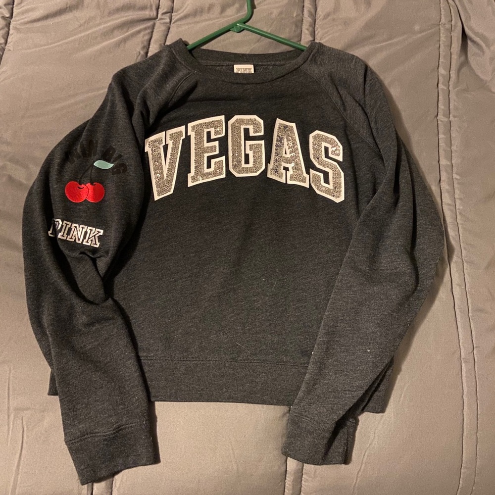 Cropped Victoria’s Secret Pink sweatshirt